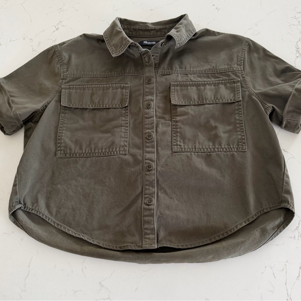 Madewell Olive Green Button-Up Cropped Shirt-small